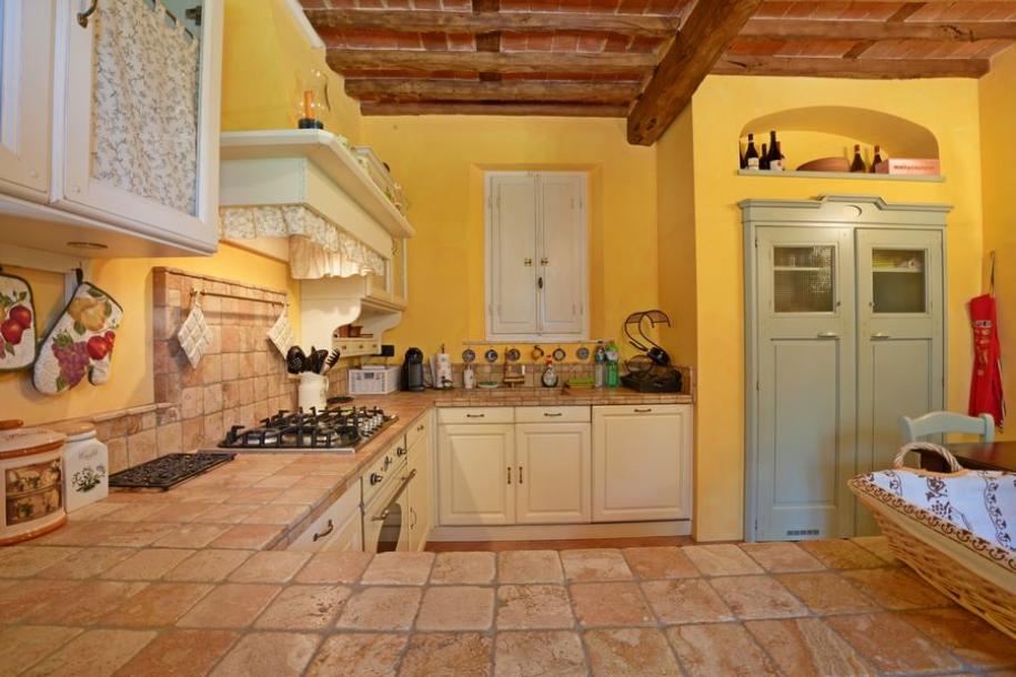 Restored country villa in Pietrasanta-5