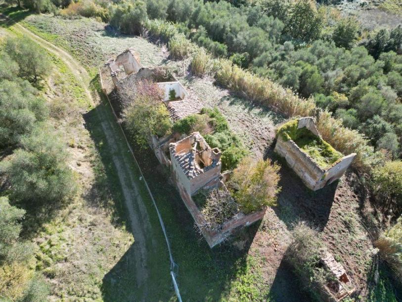 Land with large ruin for construction near San Miniato, Pisa-3