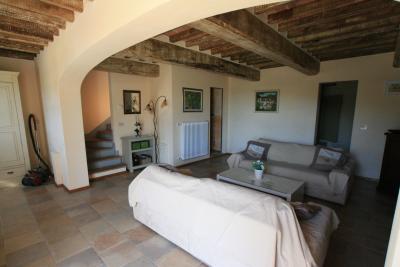 Villa in pietra con piscina vicino Camaiore, Versilia, Toscana