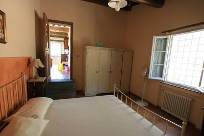 Villa in pietra con piscina vicino Camaiore, Versilia, Toscana