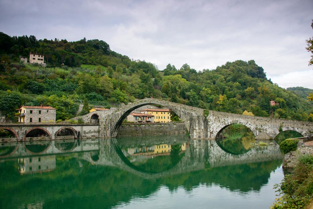 Tuscany - Garfagnana foliage