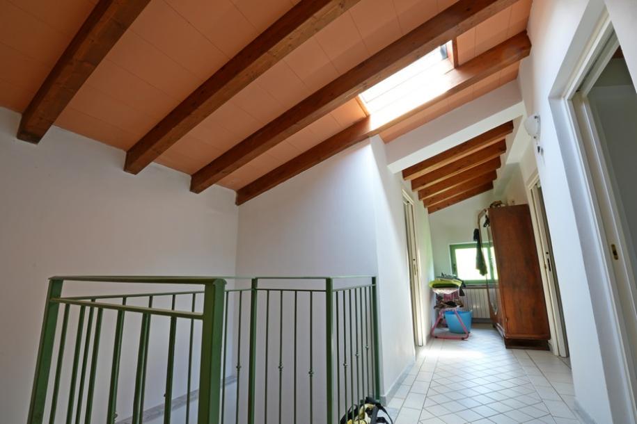 Large house in Montignoso-17