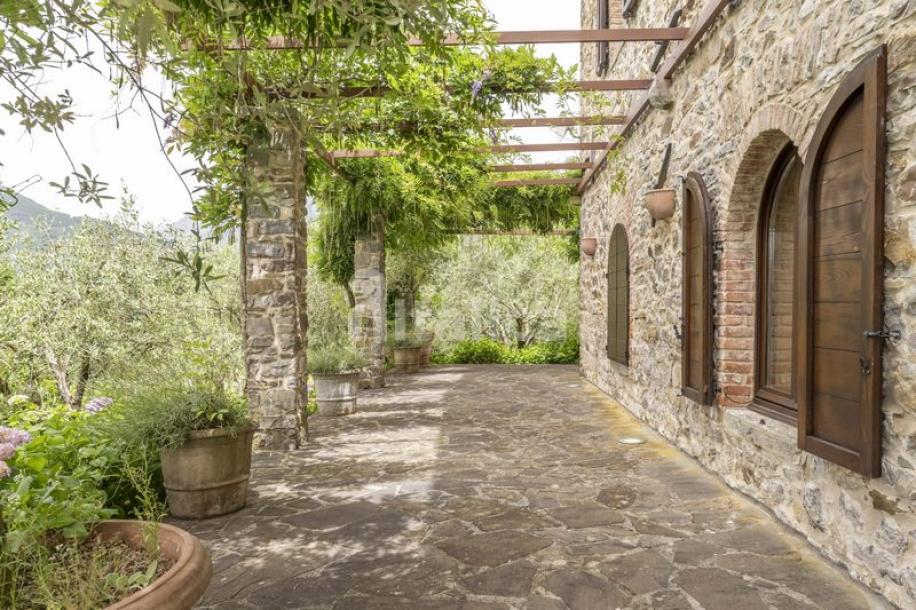 Luxury property in Bagnone near Aulla for Sale-12