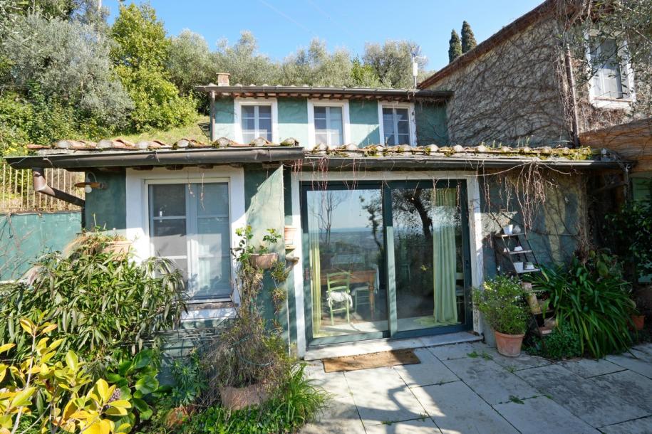 Villa with Pool and seaview in Monteggiori for Sale-3