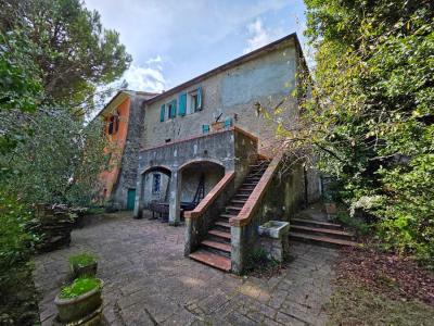 Country house with large land in Podenzana, Lunigiana