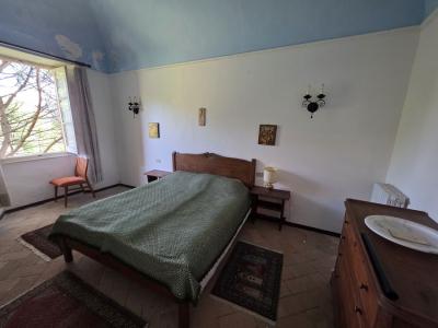 Country house with large land in Podenzana, Lunigiana