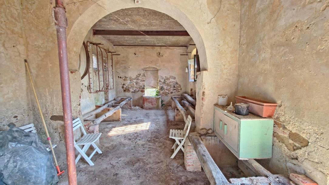 Carrara – detached panoramic house-19