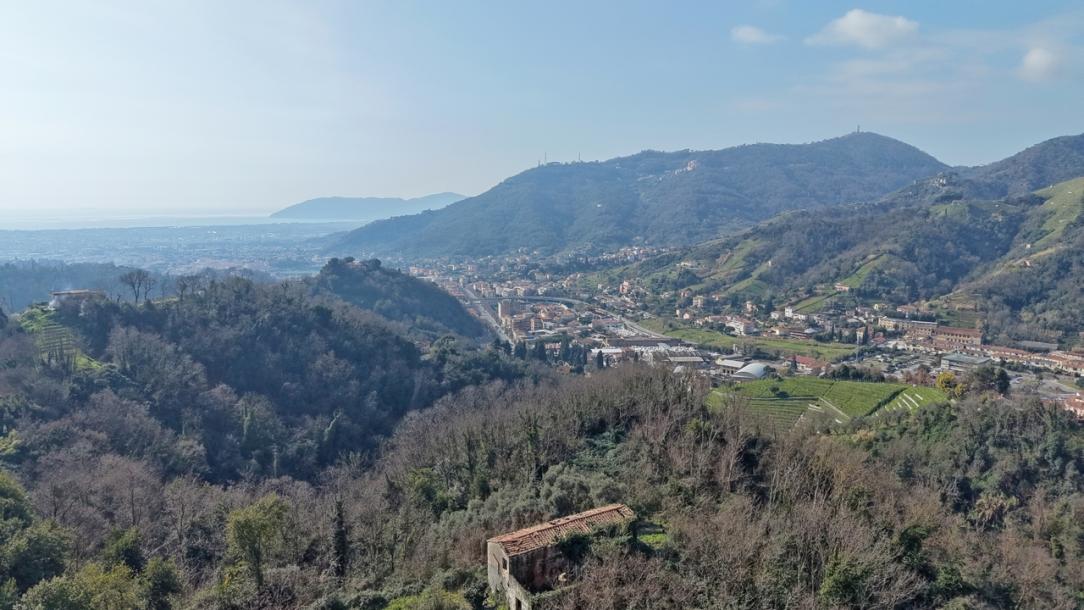 Carrara – detached panoramic house-6