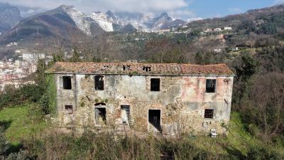 Carrara – detached panoramic house