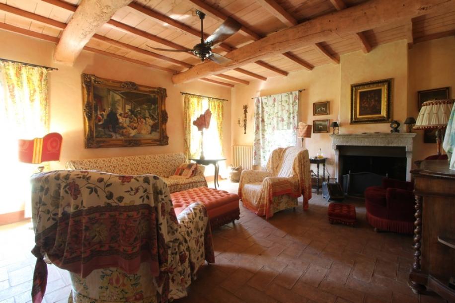 Rustic villa near Camaiore-12