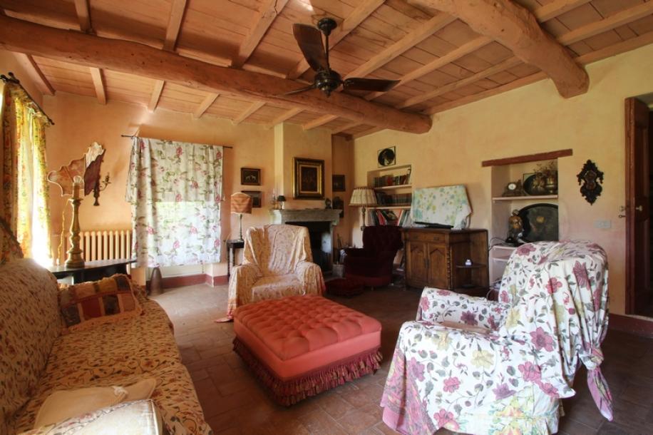 Rustic villa near Camaiore-13