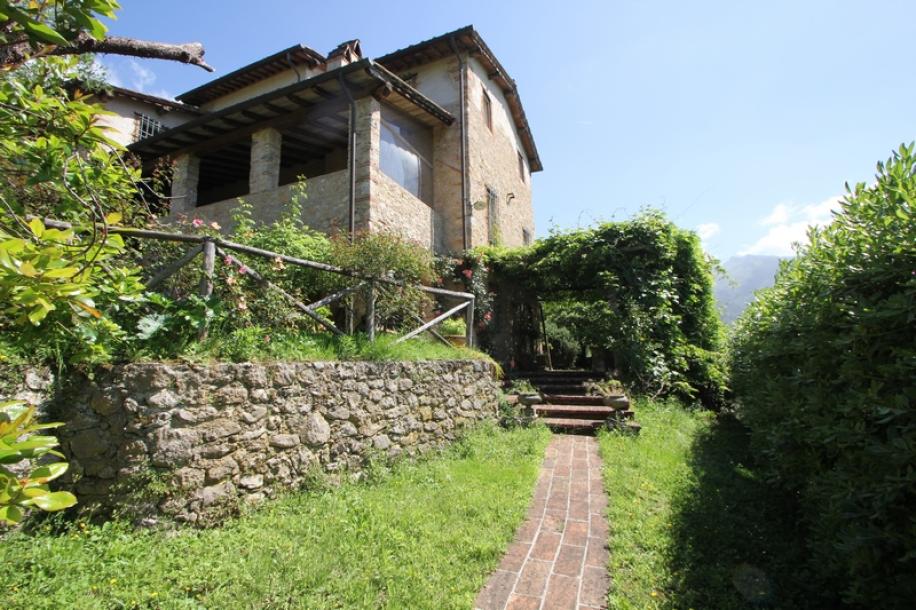 Rustic villa near Camaiore-2