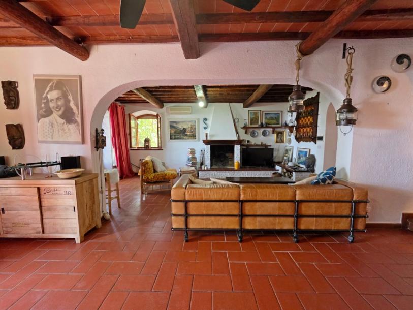 Isolated Villa with seaview-7