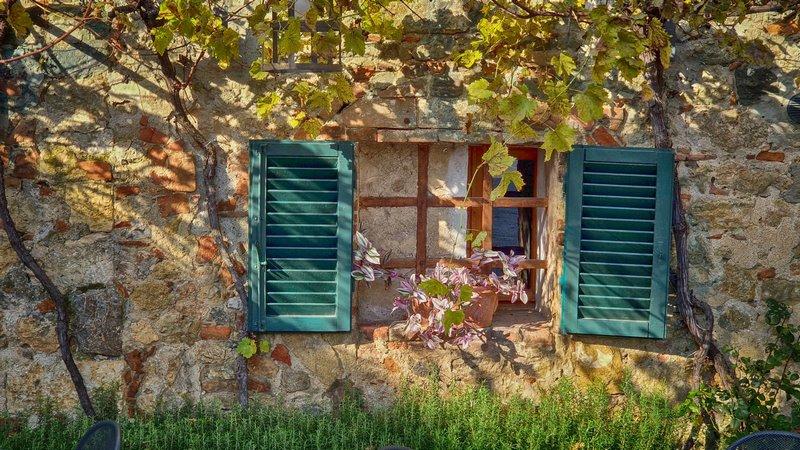 Old properties vs. new-builds in Italy: What’s worth it when buying property?