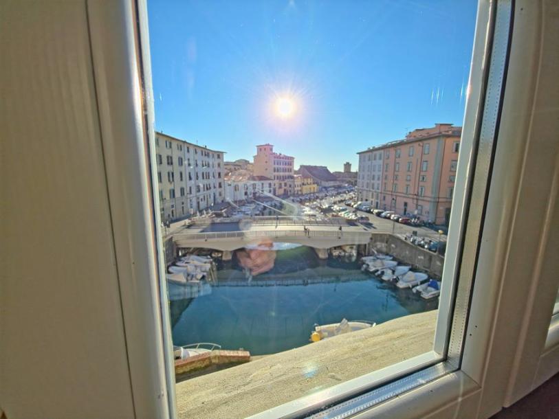 Luxury flat on a canal in  Little Venice - Livorno-5