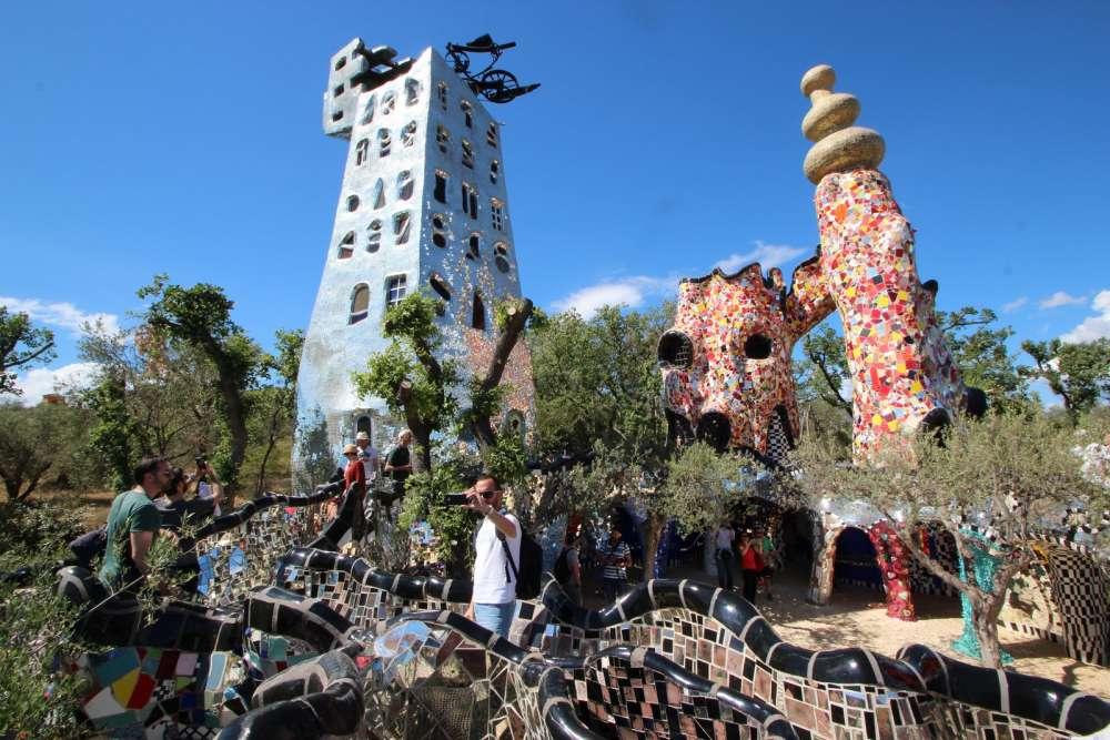 5f6d9646e3d9f_1601017414