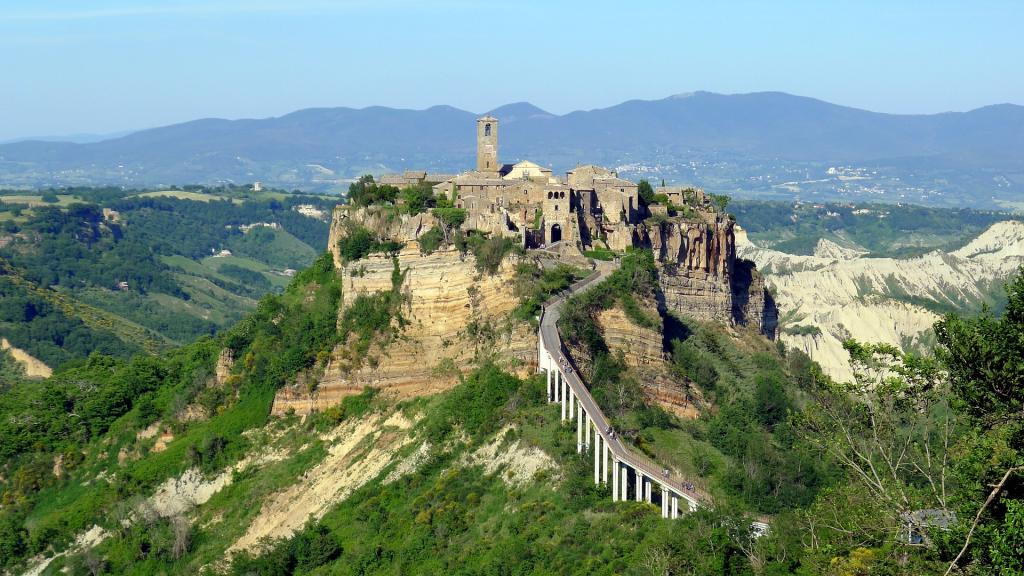 Ztracené místo: Bagnoregio - umírající vesnice