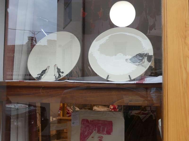 5fe36a379e774_1608739383