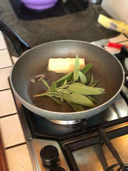 6160561297e40_1633703442