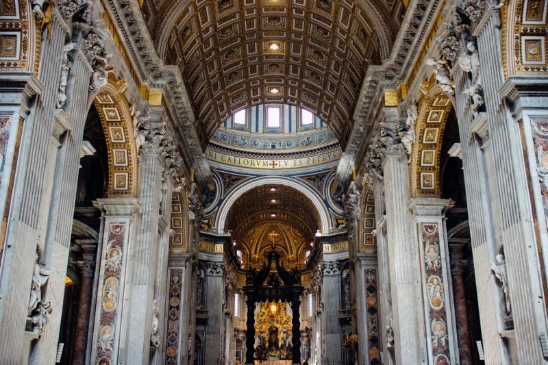 famous-historic-papal-basilica-st-peter-ancient-city-vatican_181624-8084