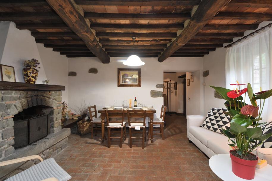 2 Houses in Garfagnana-11