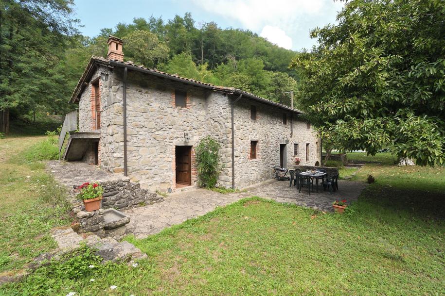 2 Houses in Garfagnana-14