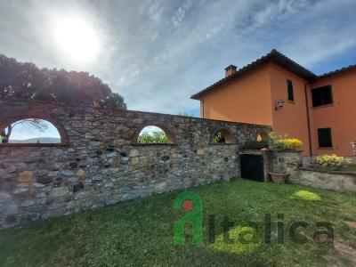 Farm in Tuscany