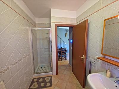 Renovovaný venkovský dům v Lunigianě-23