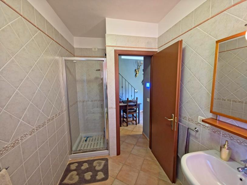 Renovovaný venkovský dům v Lunigianě-23