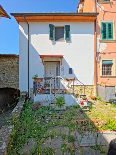Small cotage in Vinci-1