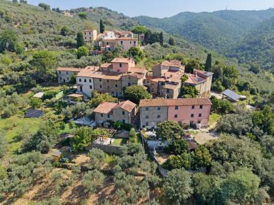 Small cotage in Vinci-18