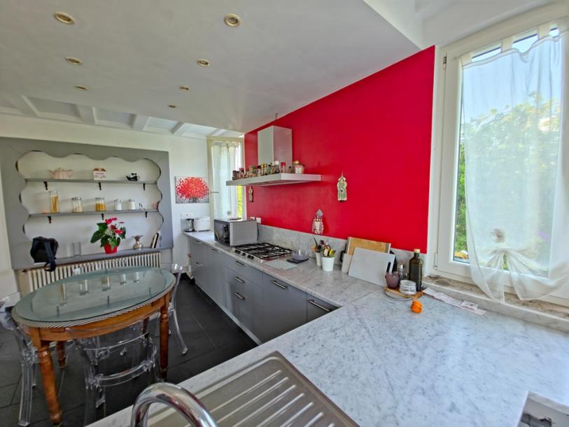 Modern house in Massa-12