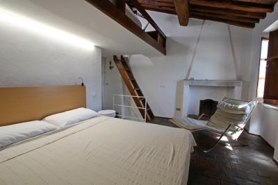 Querceta domek pro panenky mezi Seravezzou a Forte dei Marmi.