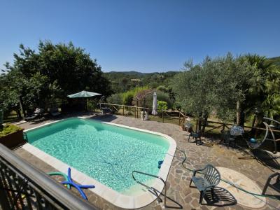 Country villa in Gabbro