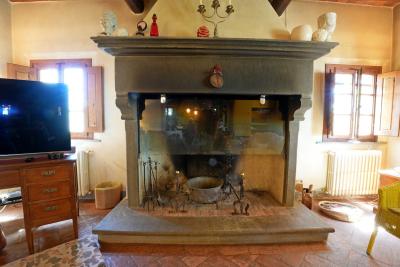 První část enormního statku u San Miniata