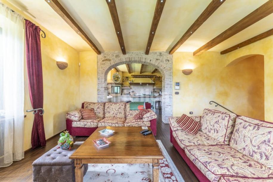 Luxury property in Bagnone near Aulla for Sale-14