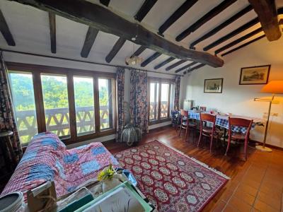 Kamenný dům s výhledem na moře na prodej