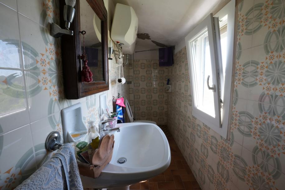 Dům s velkým potenciálem u Casciany Terme-17