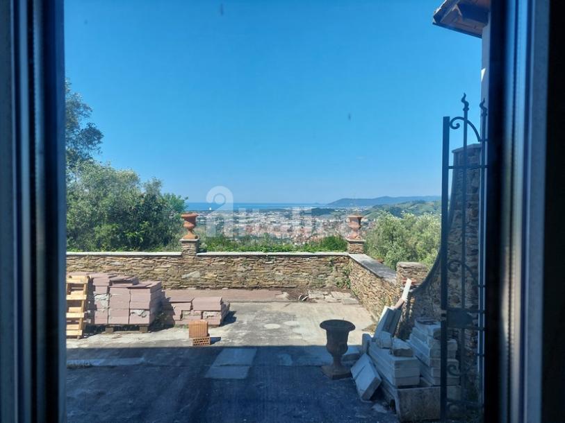 Large property for construction with sea view-12