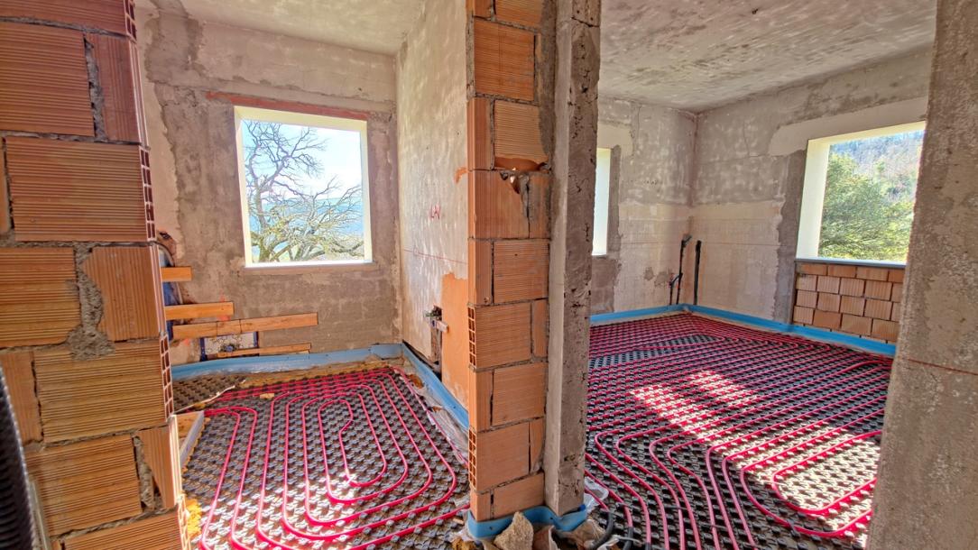 Unfinished country house near Pomarance-7