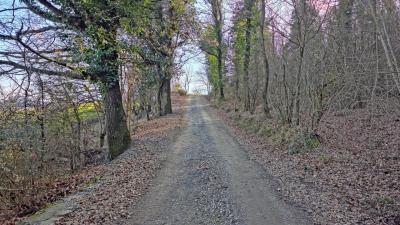 Nový vesnický dům na dokončení u Pomarance