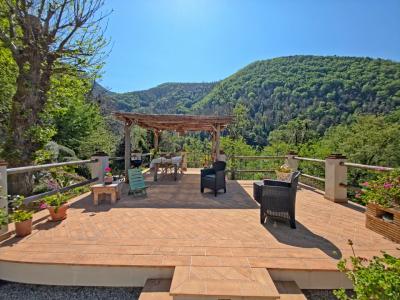 House and guest house near Camaiore for Sale
