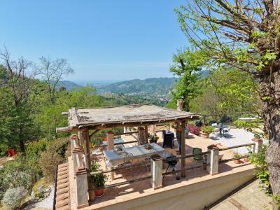 House and guest house near Camaiore for Sale