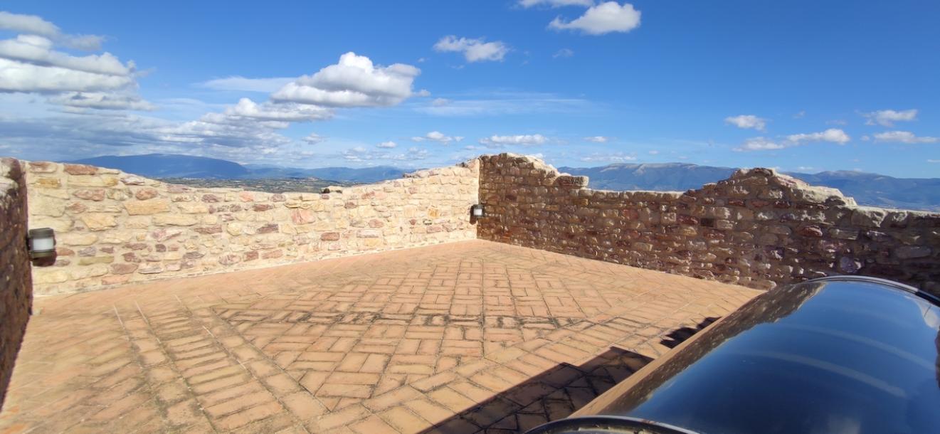 Middle-age tower with 16ha Land in Umbria-2
