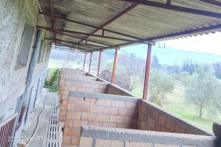 Ex convento del 600 con annessi in Umbria-10