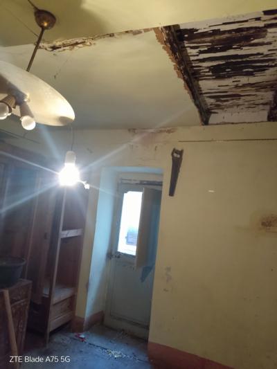 House in Umbria for renovation-16