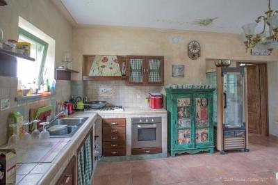 Private villa or B & B near Asti
