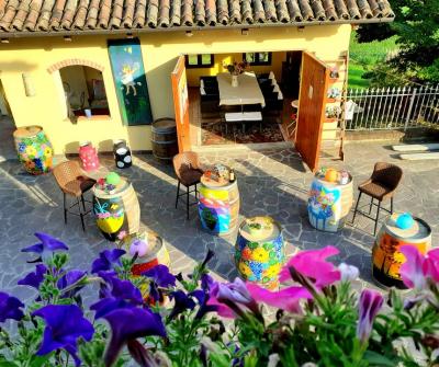Private villa or B & B near Asti