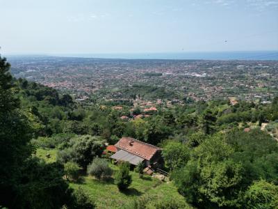 Stone house with seaview in Versilia