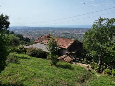 Stone house with seaview in Versilia